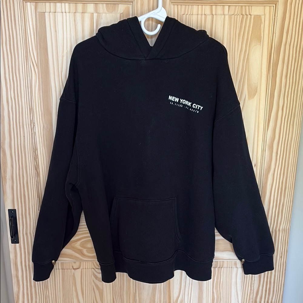 Wild Fable Black Crew Neck Sweatshirt